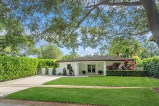 8215 Sw 63rd Pl - Photo 1 of 1