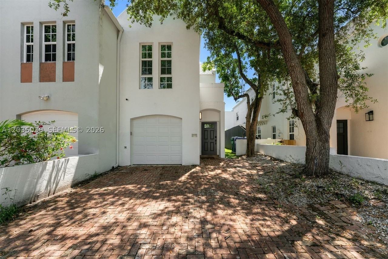 3125 Paola Dr #15