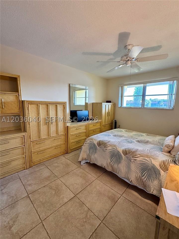 2940 Ne 203rd St #C213 - Photo 3 of 12