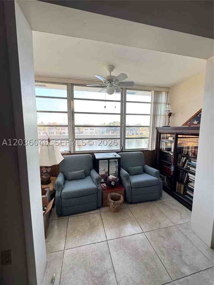 2940 Ne 203rd St #C213 - Photo 4 of 12