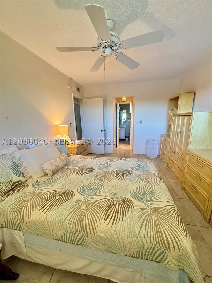 2940 Ne 203rd St #C213 - Photo 5 of 12