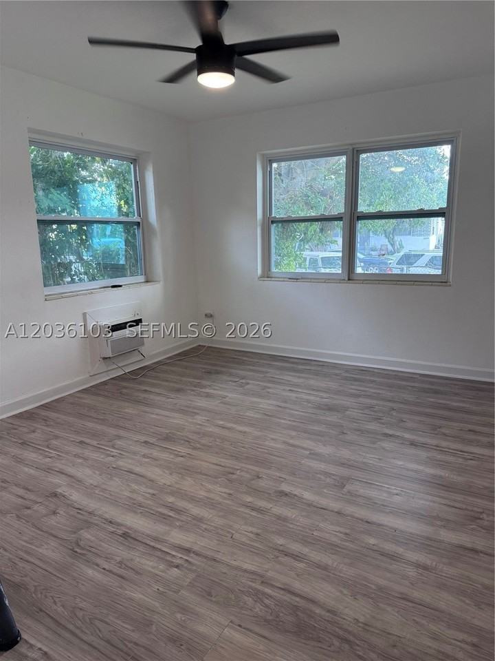 1238 Ne 110th St #1 - Photo 5 of 5