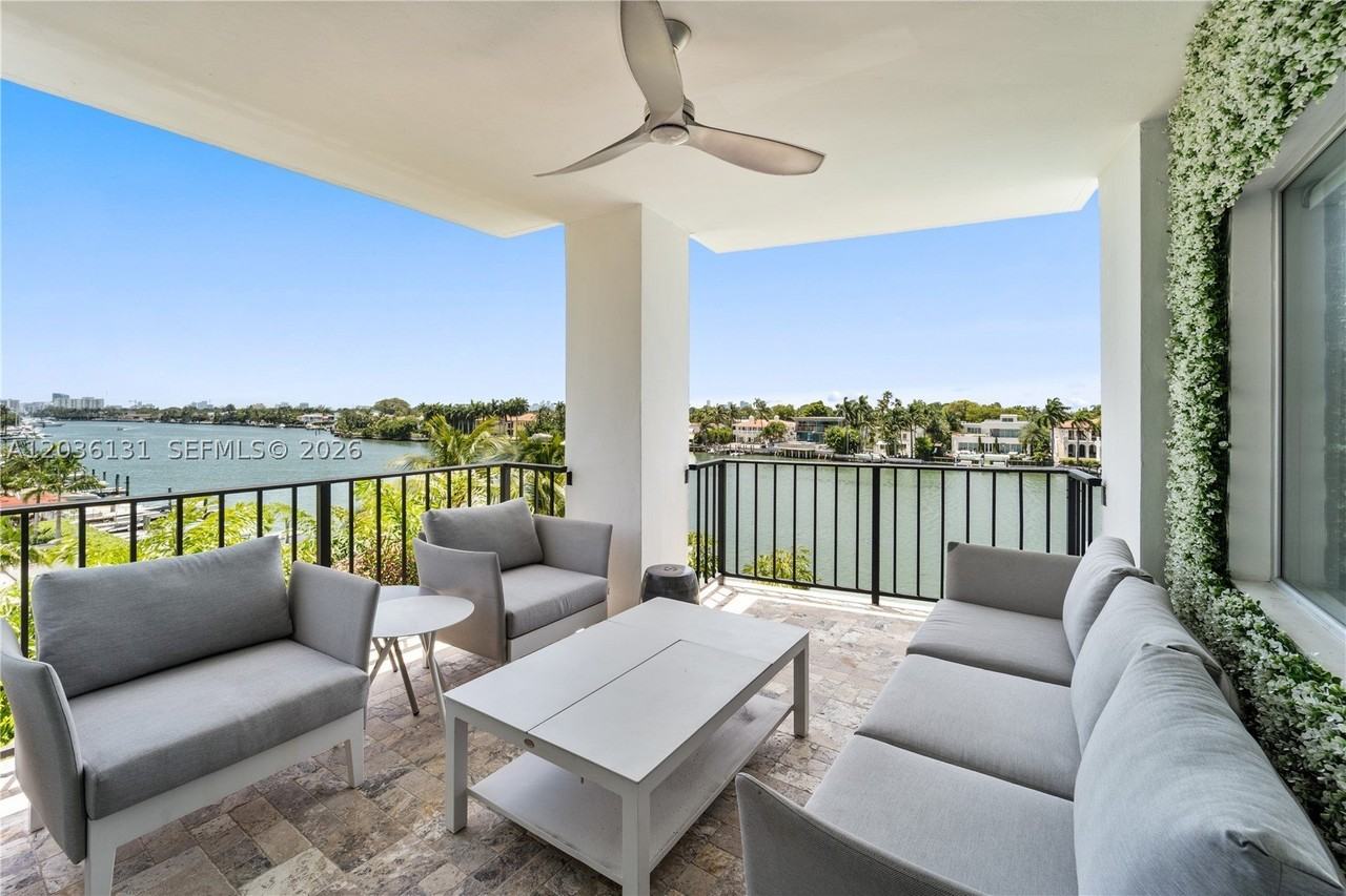 5640 Collins Ave #4D