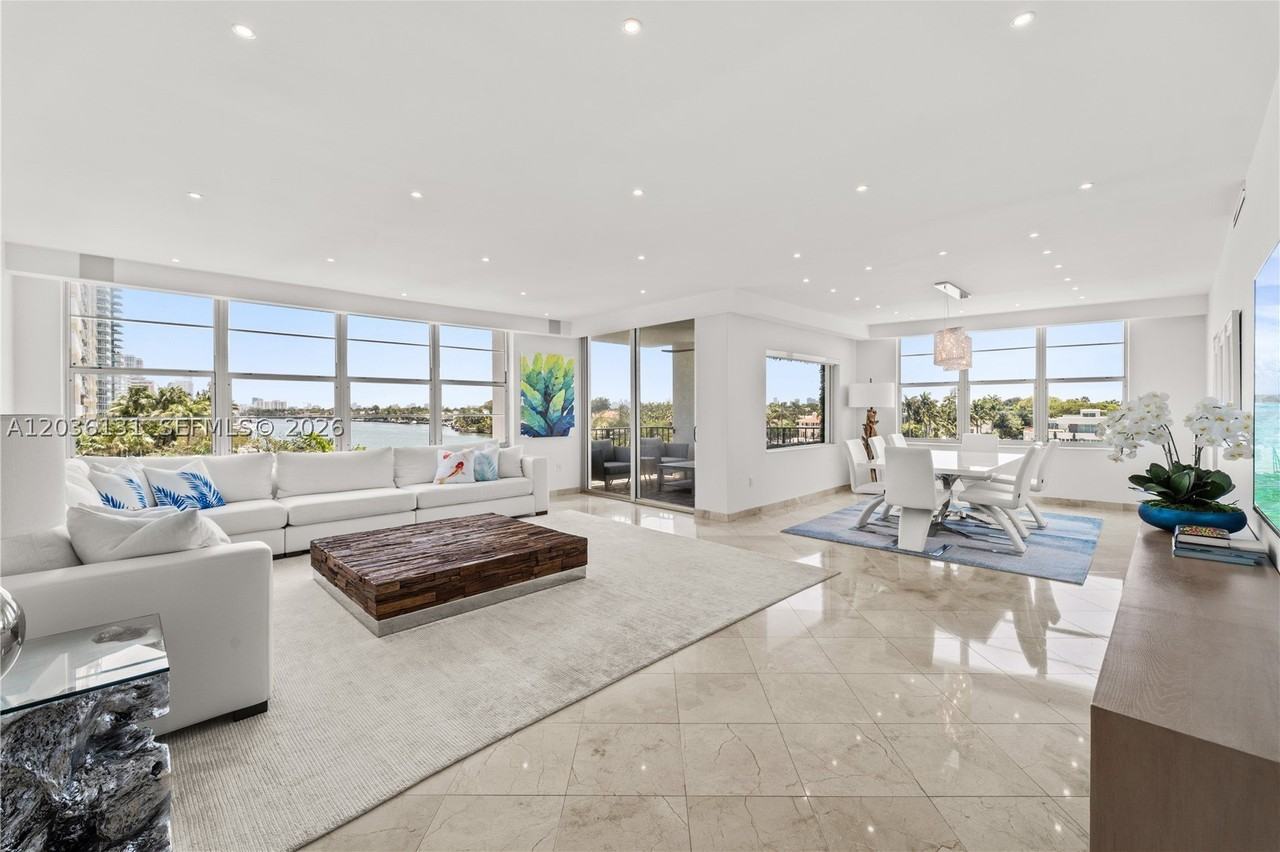 5640 Collins Ave #4D - Photo 3 of 25