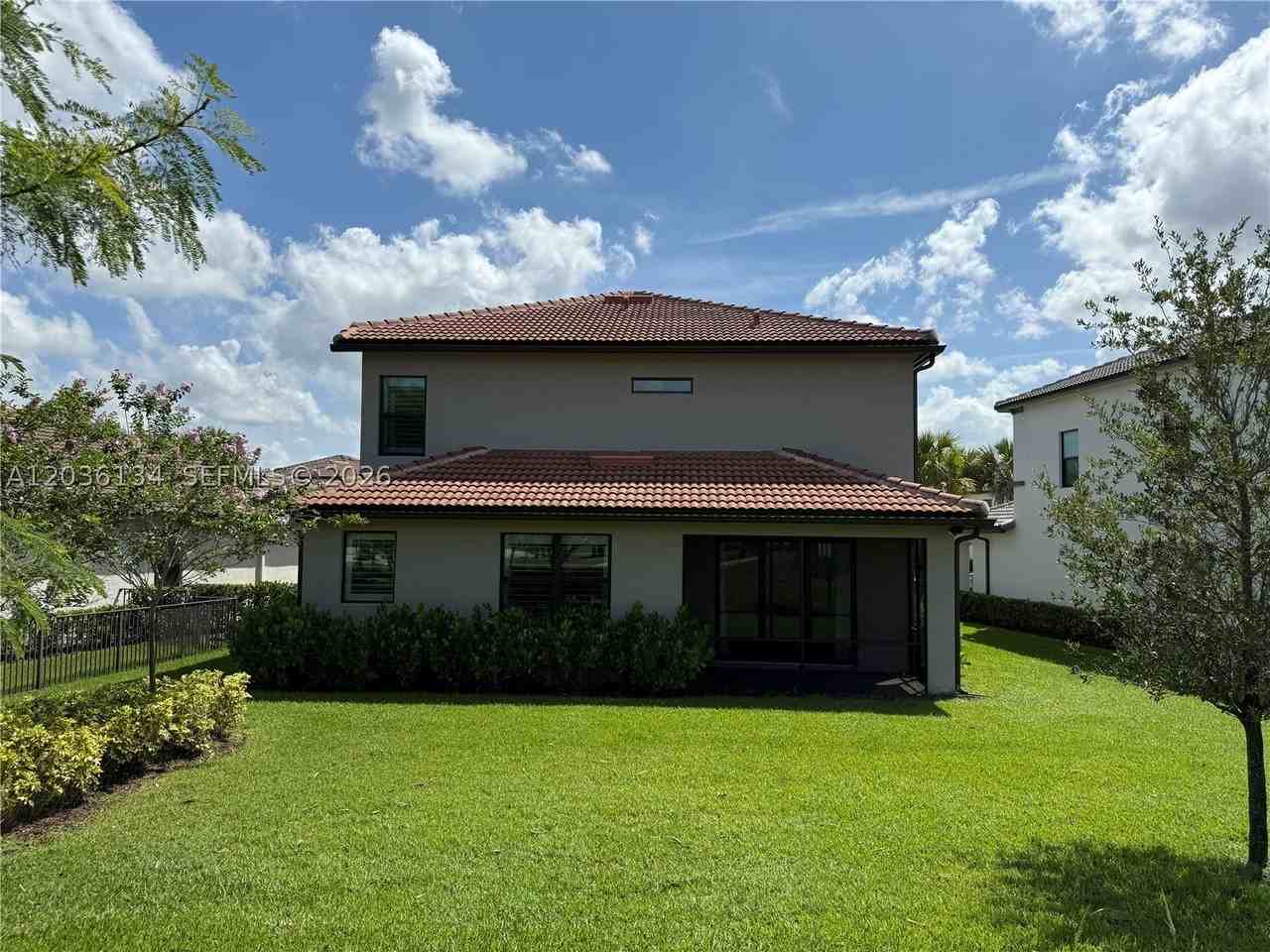 8112 Nw 78th St #8112 - Photo 3 of 30