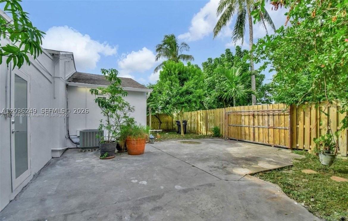 6391 Sw 39th St - Photo 7 of 12