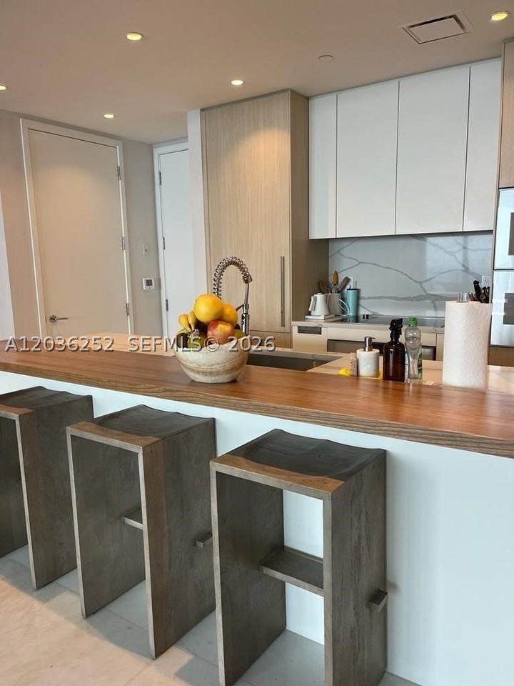 15701 Collins Ave #3104 - Photo 4 of 19