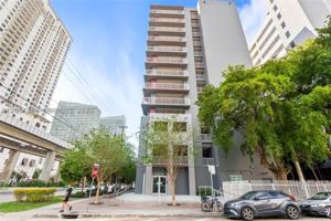 featured image of 104 Sw 9th St #305