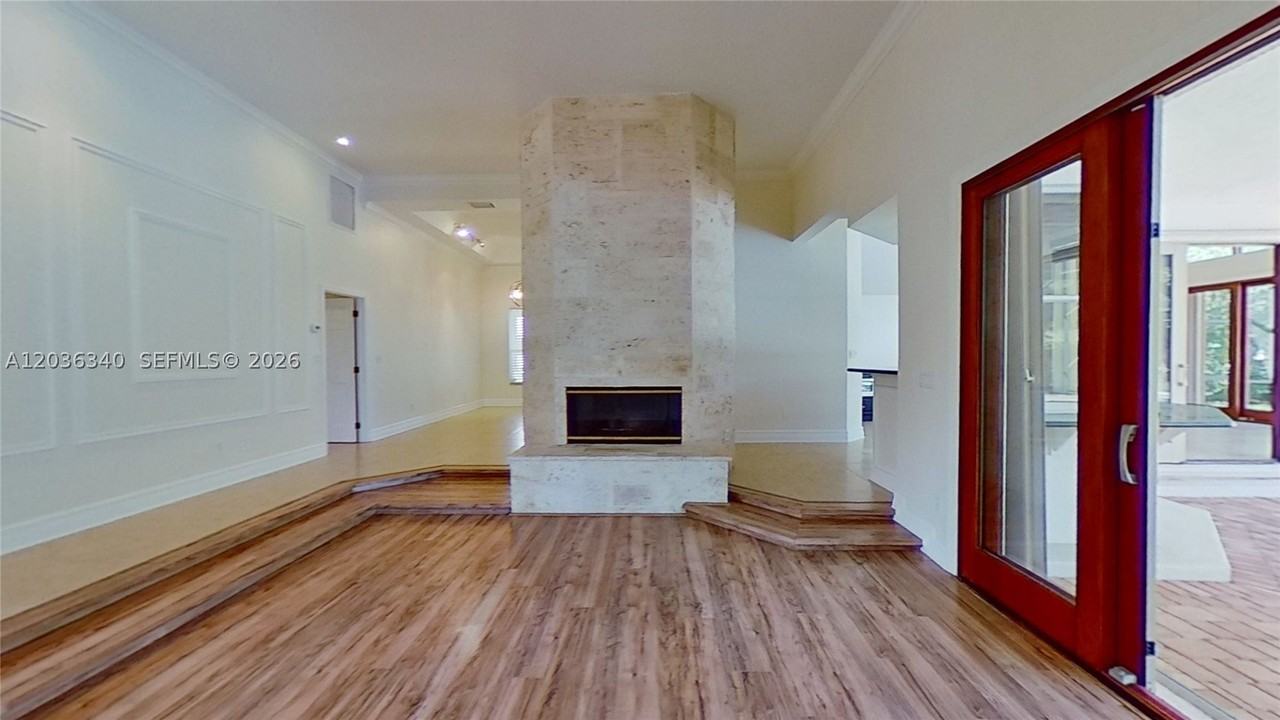 405 Sabal Way - Photo 4 of 22