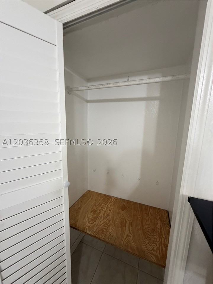 1061 Ne 137th St #1 - Photo 4 of 7