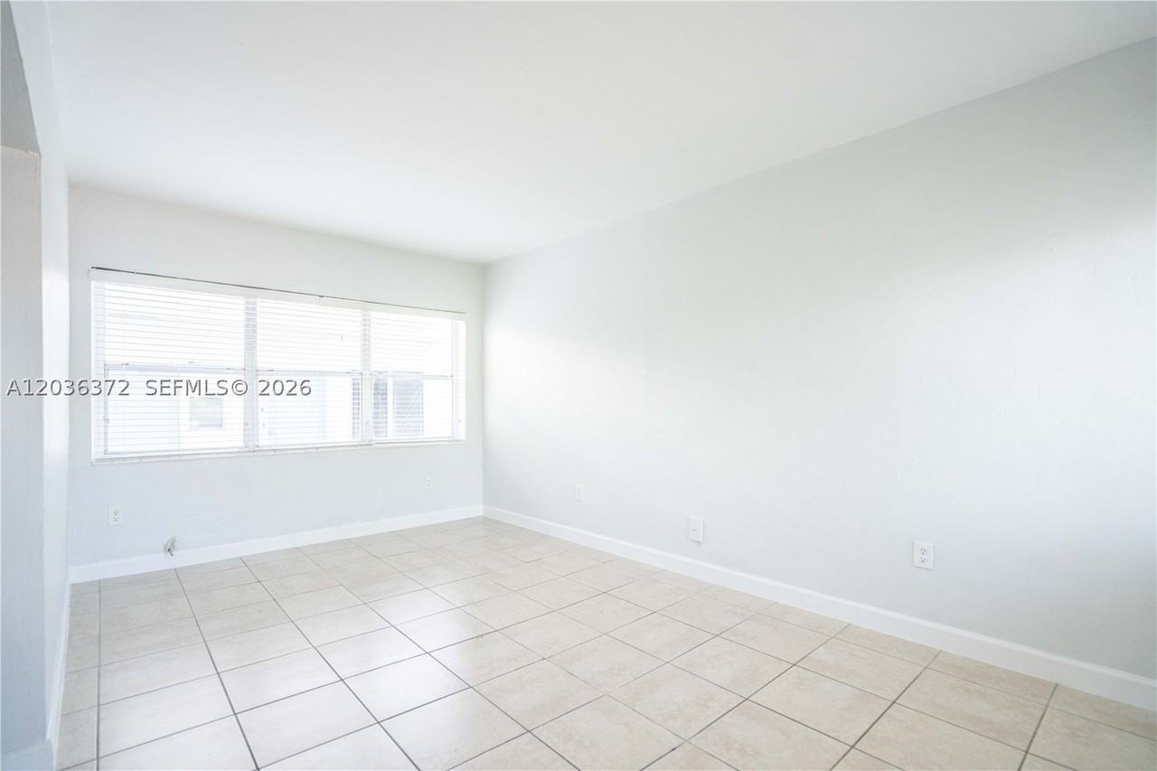 8315 Byron Ave #7A - Photo 2 of 13