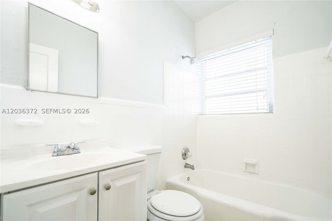 8315 Byron Ave #7A - Photo 7 of 13