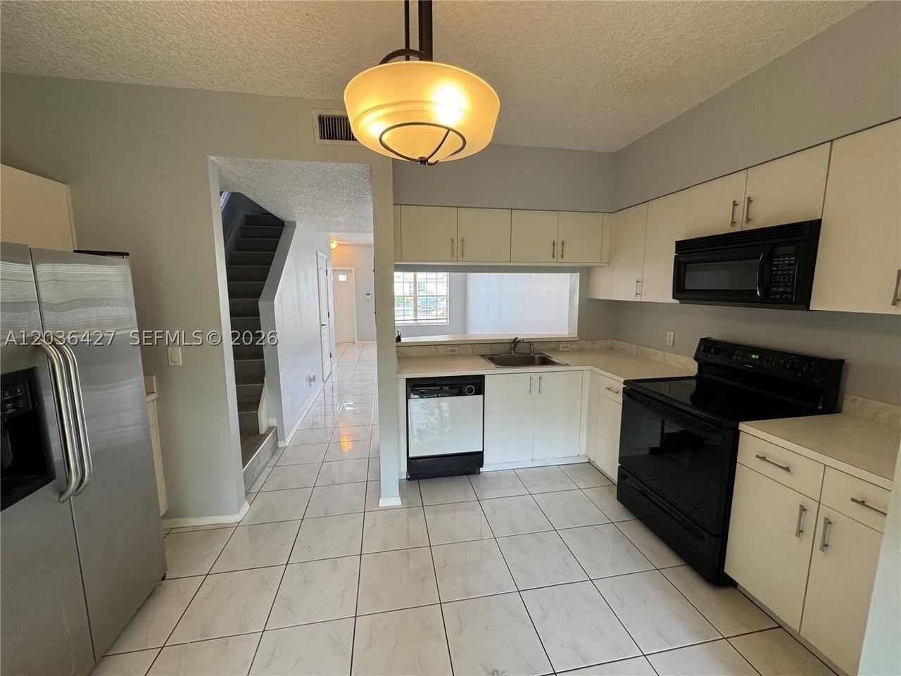 77 Simonton Cir #77 - Photo 4 of 15
