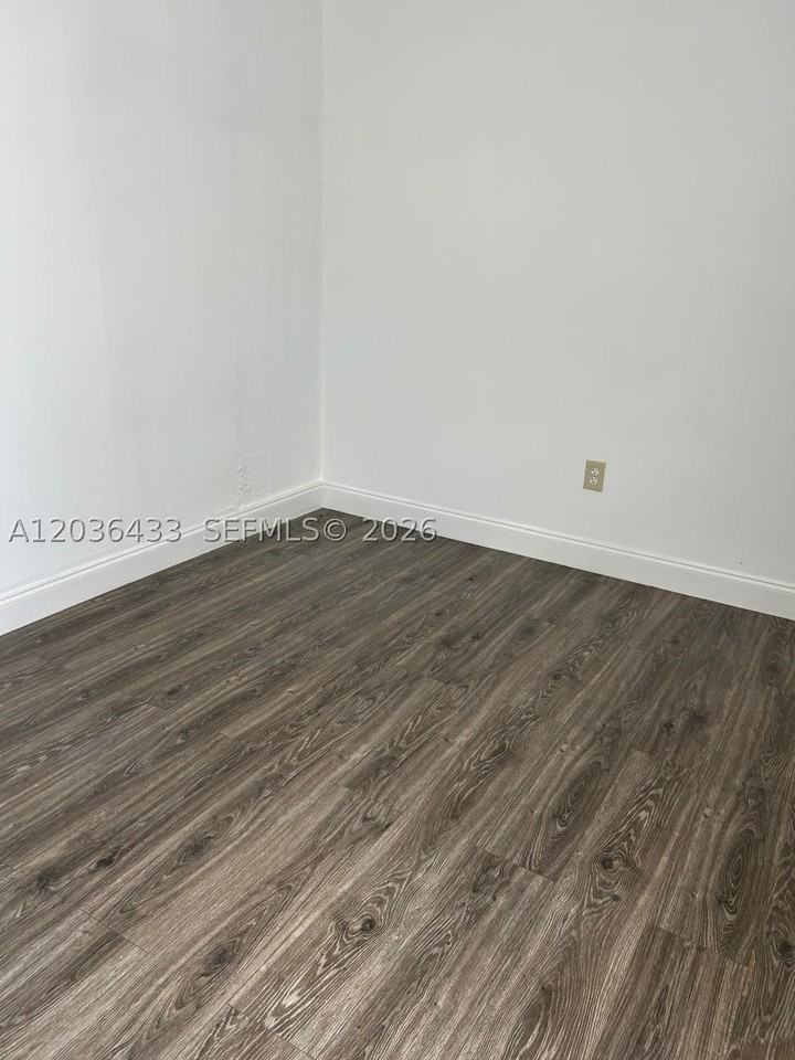 16271 Sw 92nd Ter #0 - Photo 3 of 5