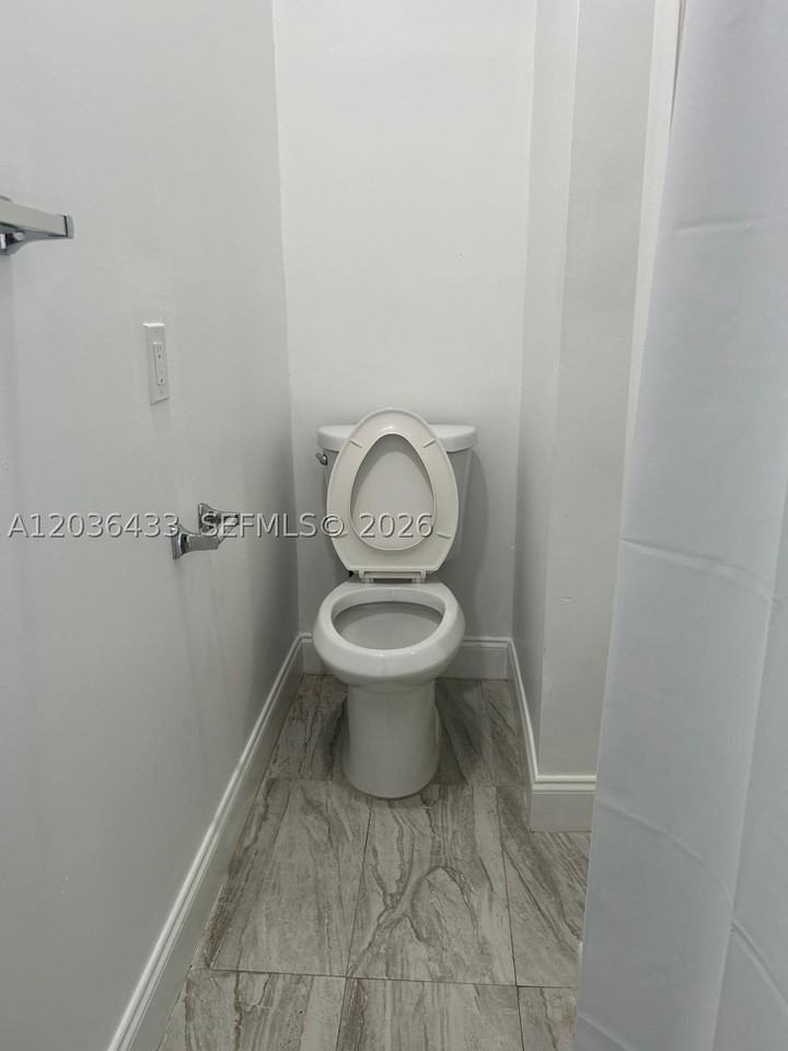 16271 Sw 92nd Ter #0 - Photo 5 of 5