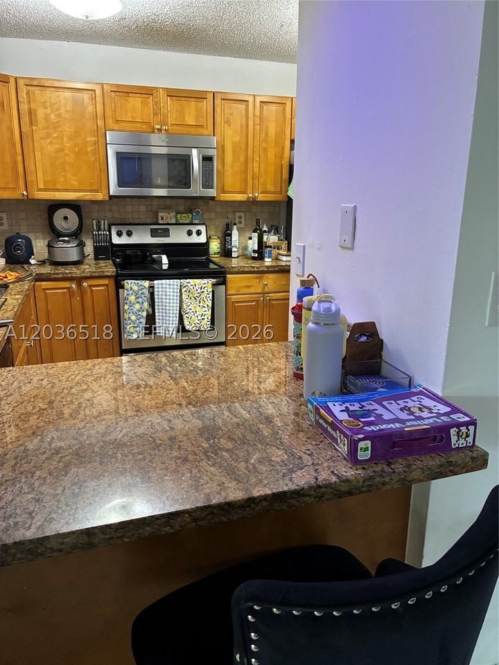2441 Sw 111th Ave #2441 - Photo 5 of 19