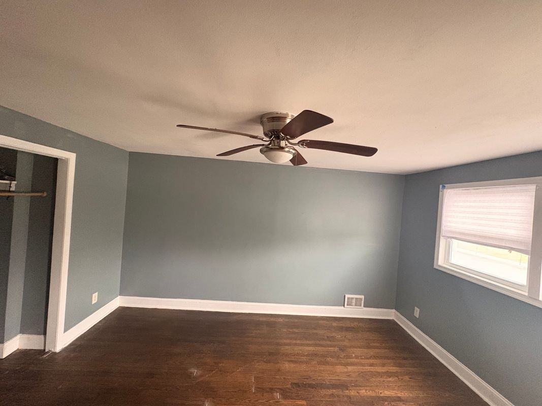 3802 W Bay Ave - Photo 2 of 11