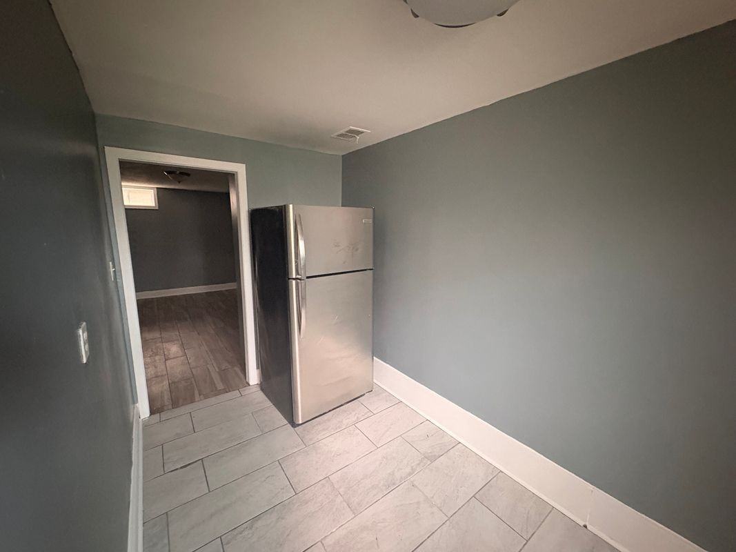 3802 W Bay Ave - Photo 6 of 11