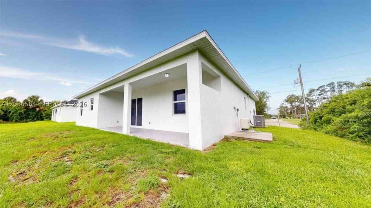 6050 Stratton Rd #0 - Photo 3 of 31