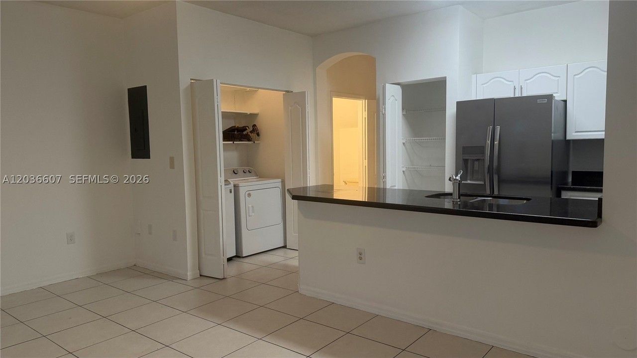 8340 Nw 10th St #1G - Photo 5 of 21