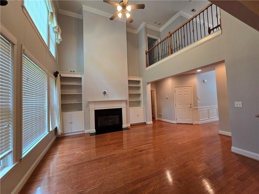 624 Maple Grove Way - Photo 4 of 27
