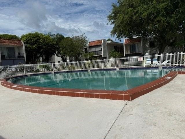 8701 Sw 141st St #E6 - Photo 4 of 16