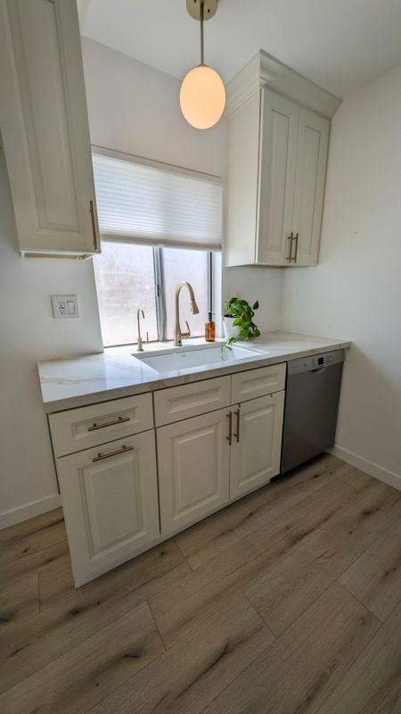 809 S 4th St ##6 - Photo 2 of 23