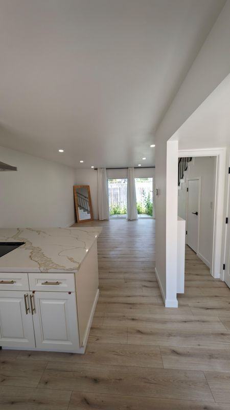 809 S 4th St ##6 - Photo 4 of 23