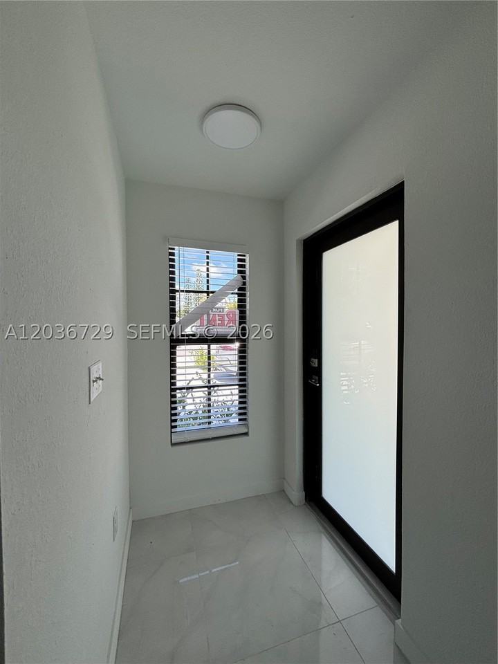 1459 Nw 2nd Ave #1 - Photo 3 of 39