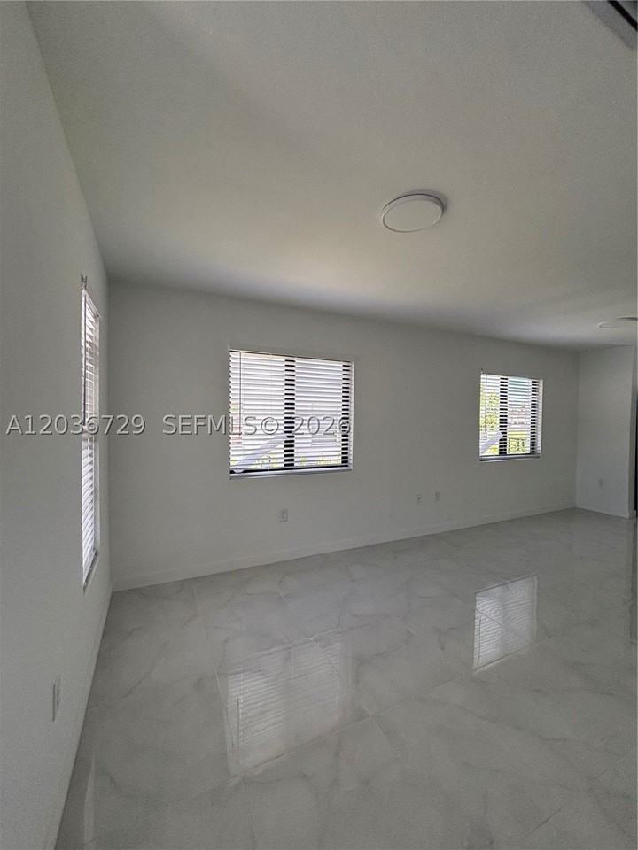 1459 Nw 2nd Ave #1 - Photo 6 of 39
