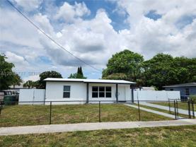 721 Nw 33rd Ave - Photo 1 of 1