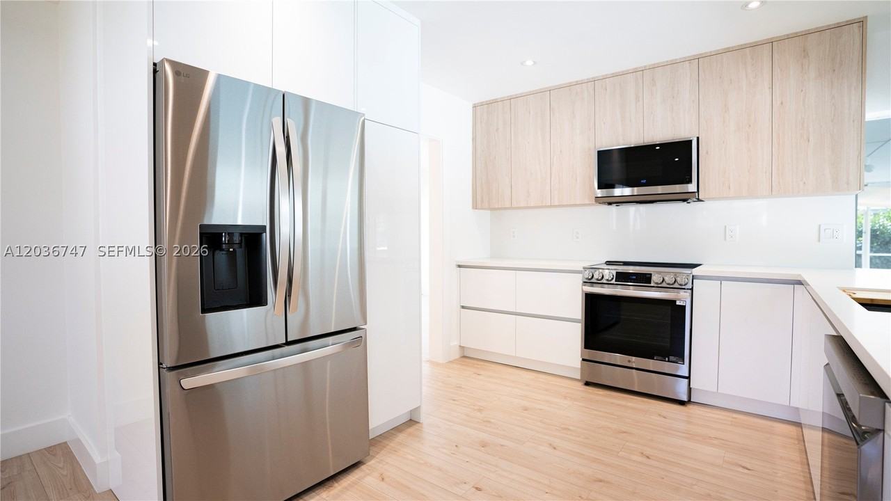 15340 Sw 85th Ave - Photo 3 of 50