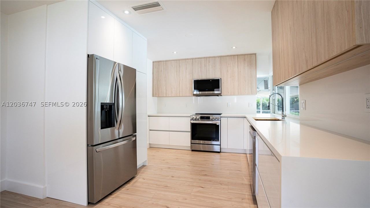 15340 Sw 85th Ave - Photo 4 of 50