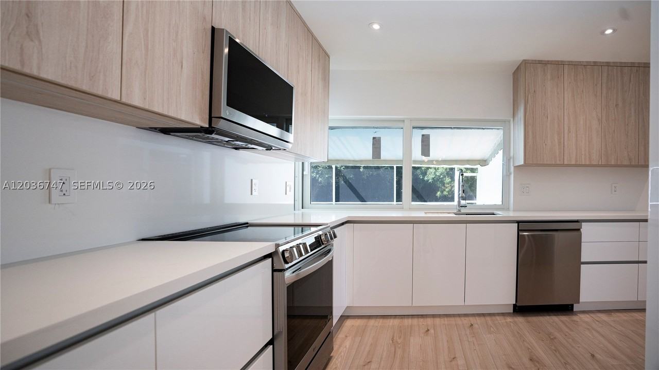 15340 Sw 85th Ave - Photo 5 of 50