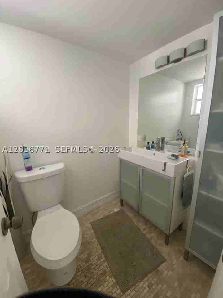 873 Ne 195th St #308 - Photo 2 of 25