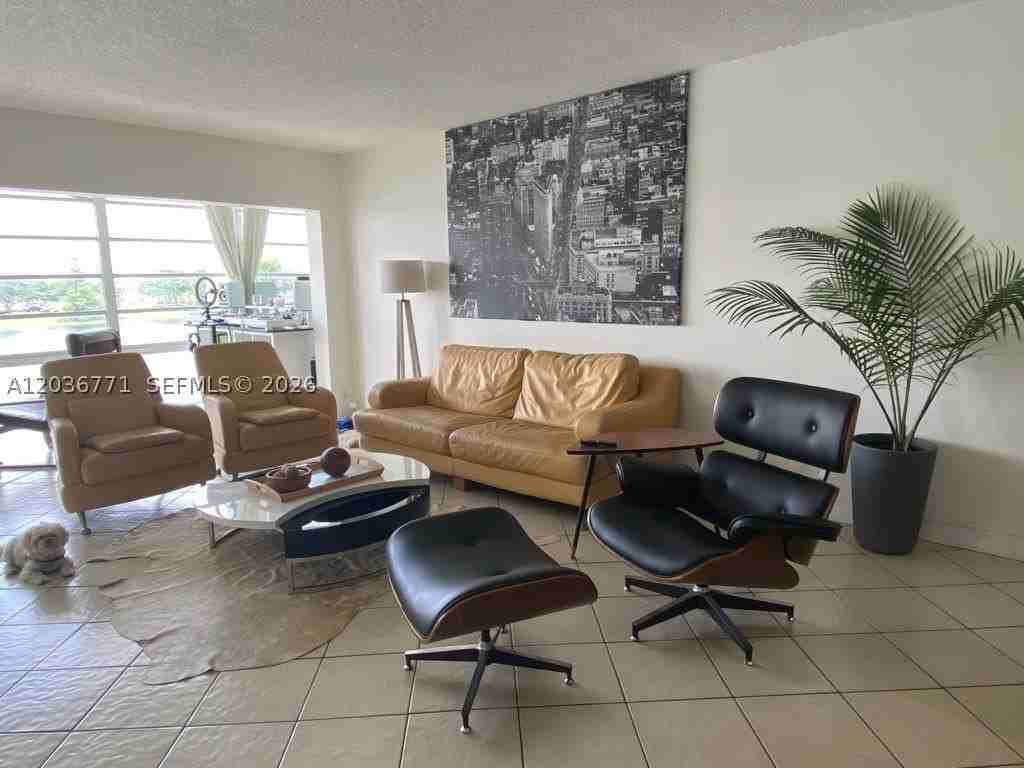 873 Ne 195th St #308 - Photo 4 of 25