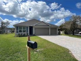 455 Londrina Dr - Photo 1 of 1