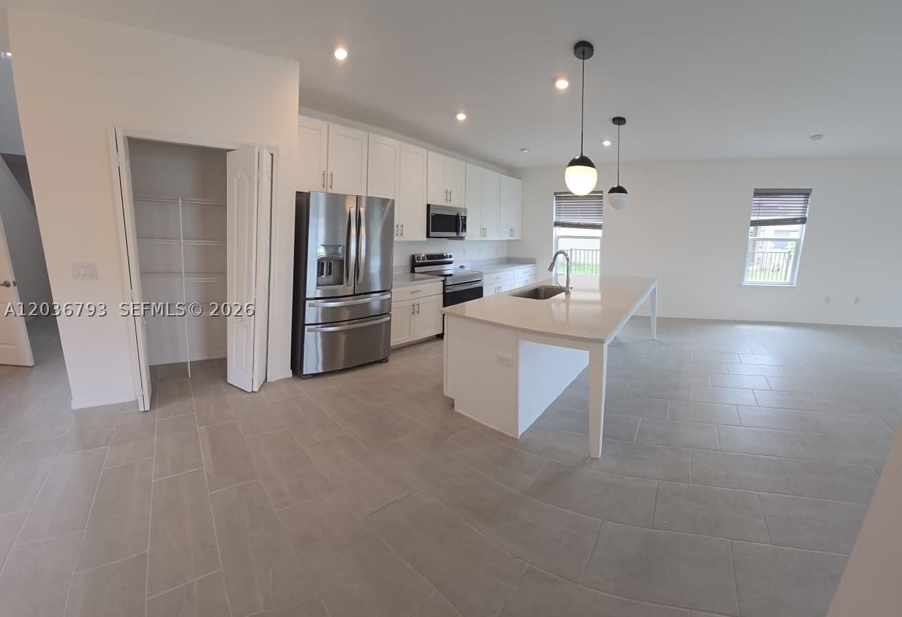 10500 Sw Vasari Way #1 - Photo 2 of 17