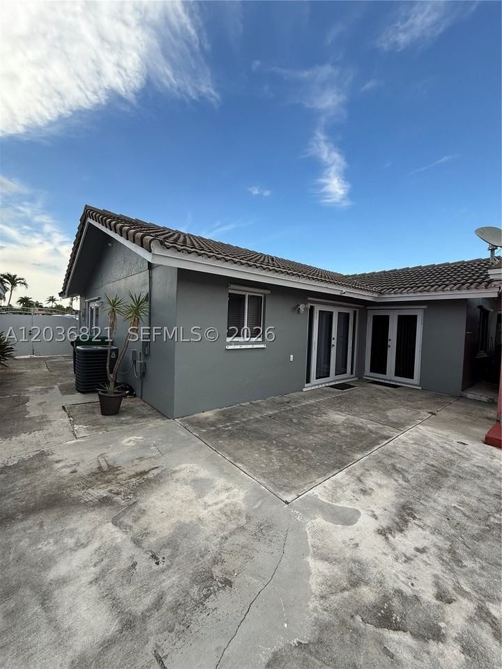 14770 Sw 60th St - Photo 2 of 16