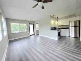 335 Sw 20th St #6 - Photo 1 of 1