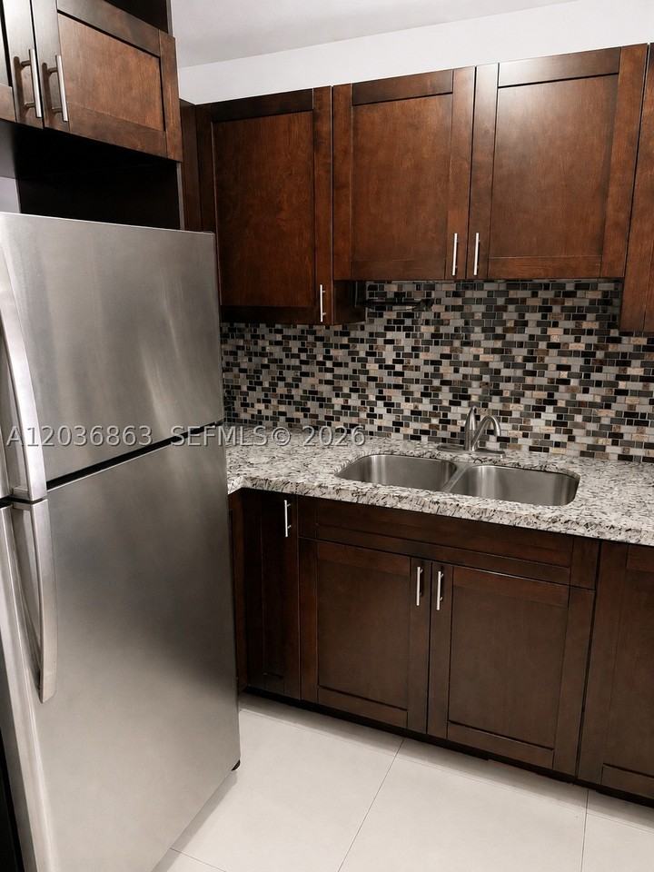 13335 Sw 57th Ter #8-3 - Photo 6 of 23