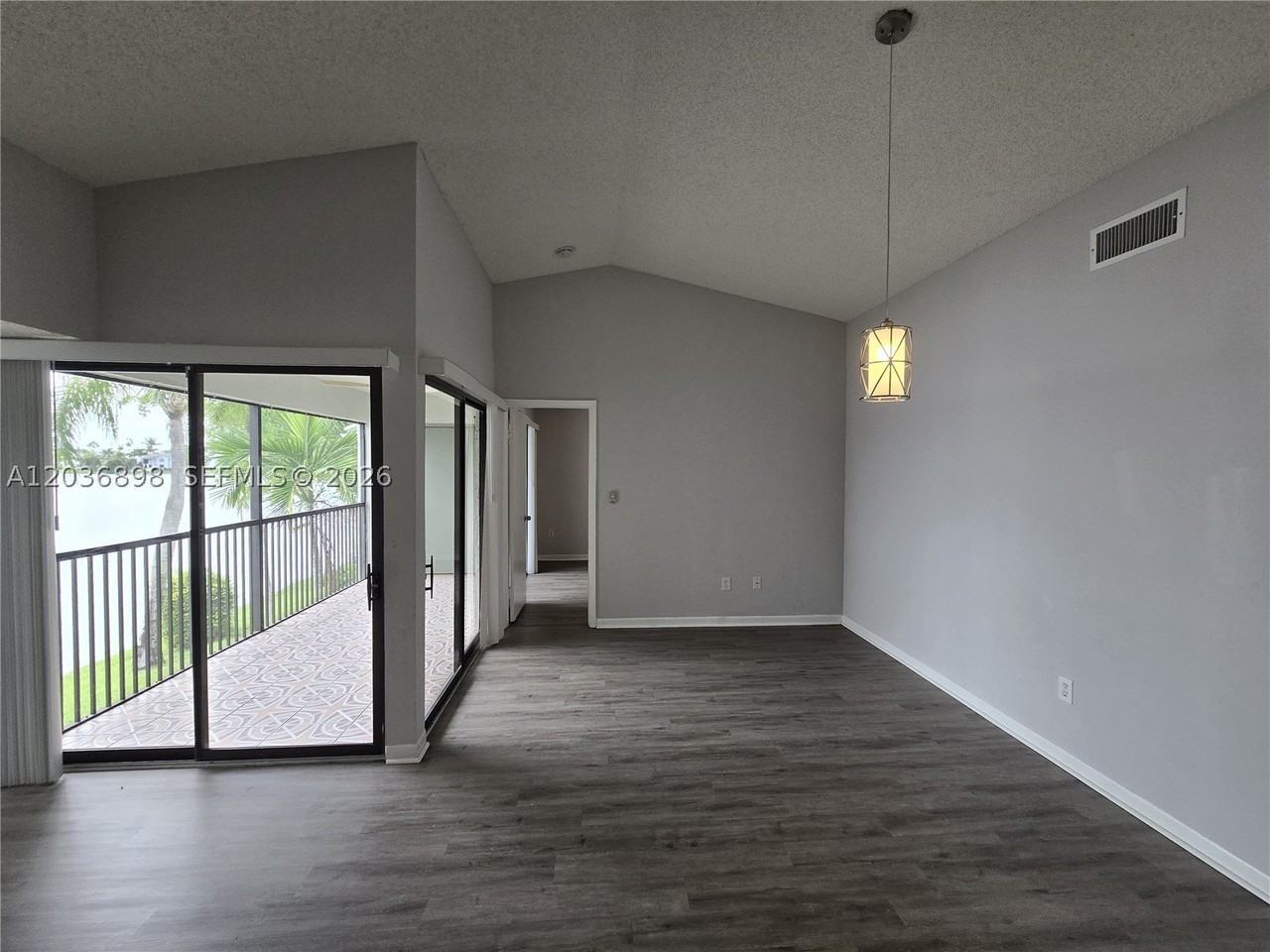 1024 S Independence Dr #1024E - Photo 3 of 19