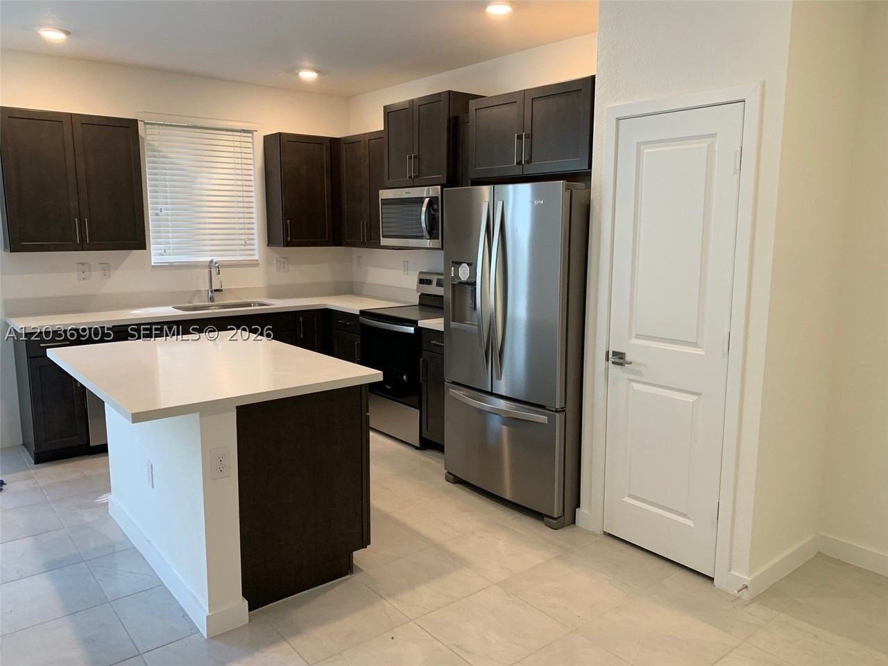 1078 Se 23rd Ter #1078 - Photo 4 of 30