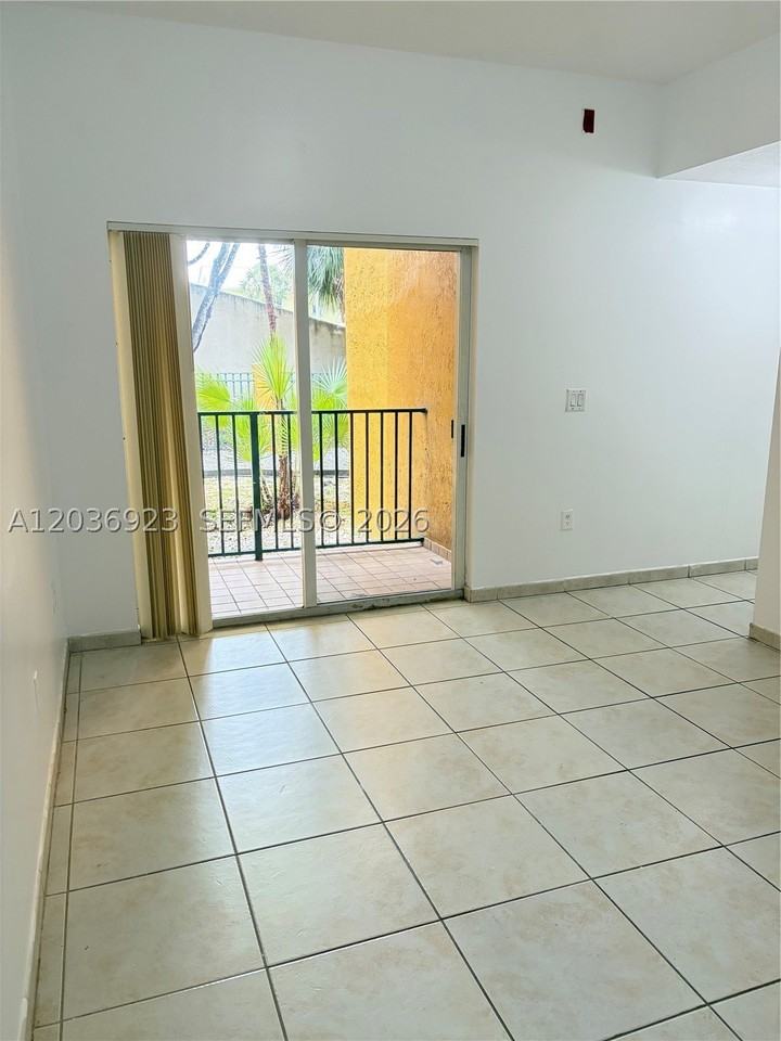 7360 Nw 114th Ave #103 - Photo 3 of 12