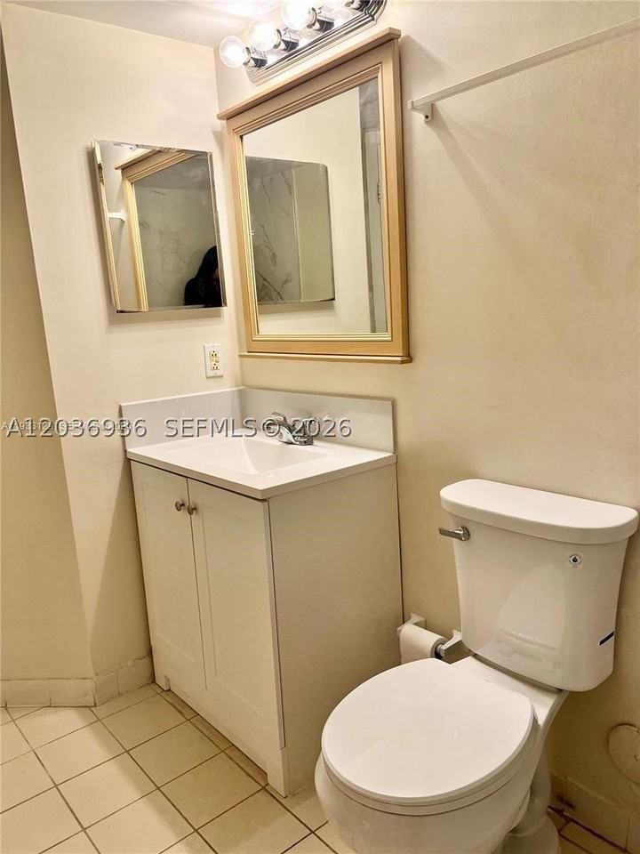 937 Coral Club Dr #937 - Photo 5 of 14
