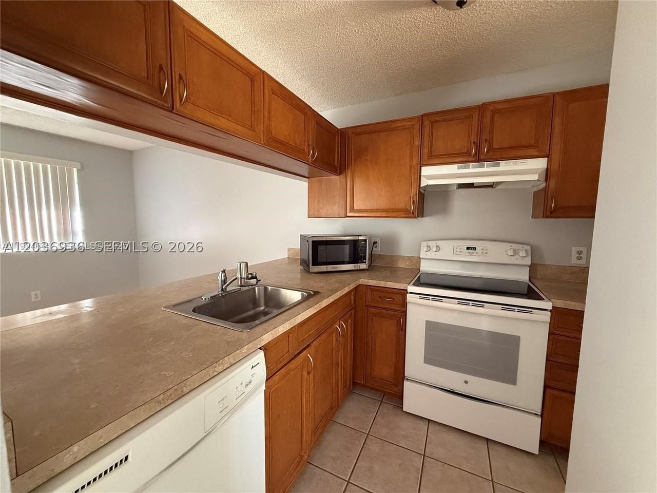 937 Coral Club Dr #937 - Photo 6 of 14