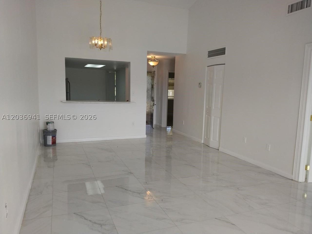 805 Sw 113th Way #805 - Photo 4 of 14