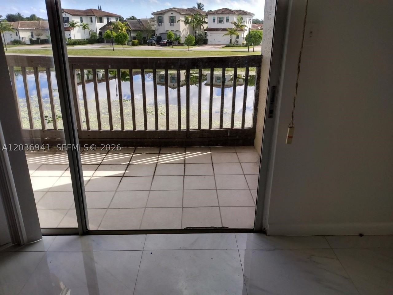 805 Sw 113th Way #805 - Photo 5 of 14