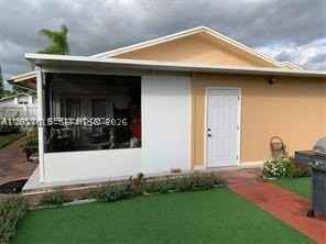 11882 Sw 209th Ter - Photo 3 of 16