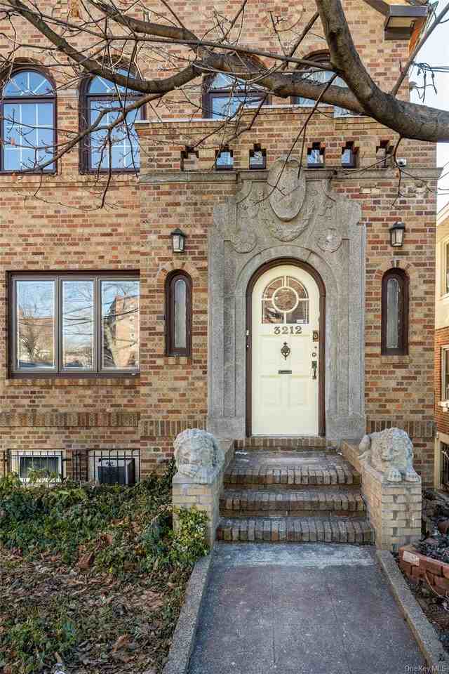 3212 Cambridge Ave - Photo 3 of 47